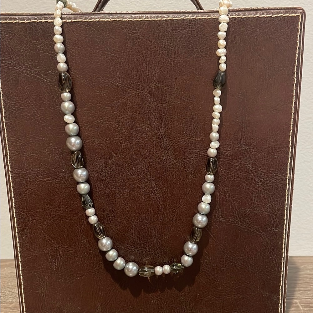 Handmade Fashion Pearls and Smokey Grey Beads Necklace 30 inch - Picture 2 of 7